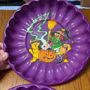 Vintage Berman Industries Set of 2 Halloween Molded Plastic Serving Plates Witch